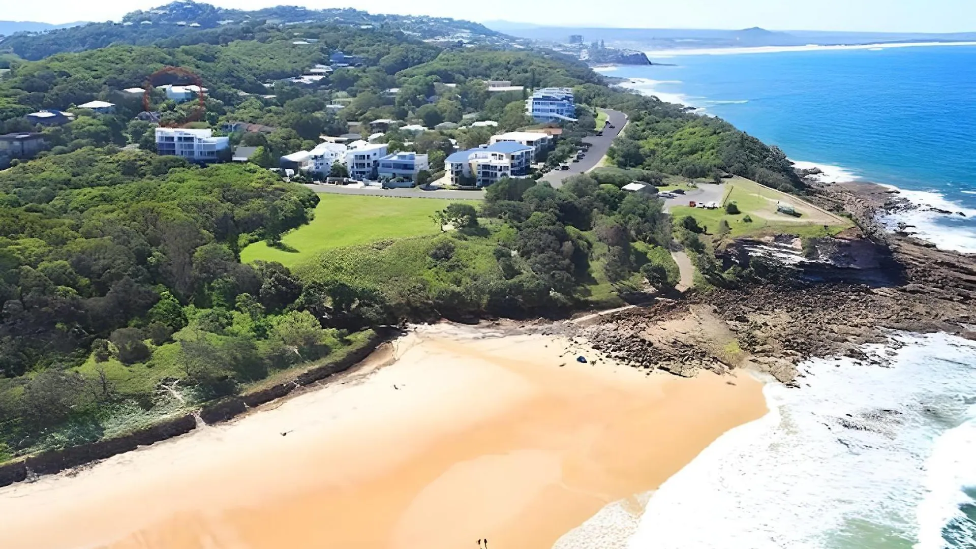 Whale Lookout - Fantastic Ocean Views Villa Yaroomba